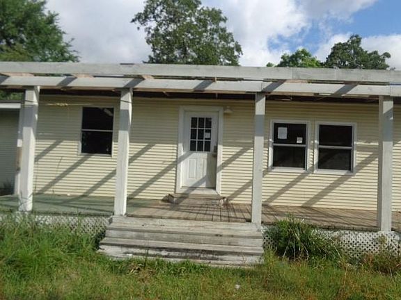 2nd image of 24660 Canterbury Cir