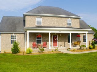 201 Tamyra Ct, Burns, TN 37029