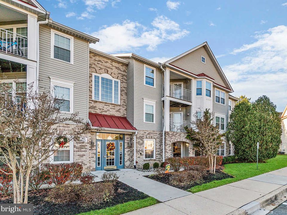 1st image of 204 Kimary Ct #204D