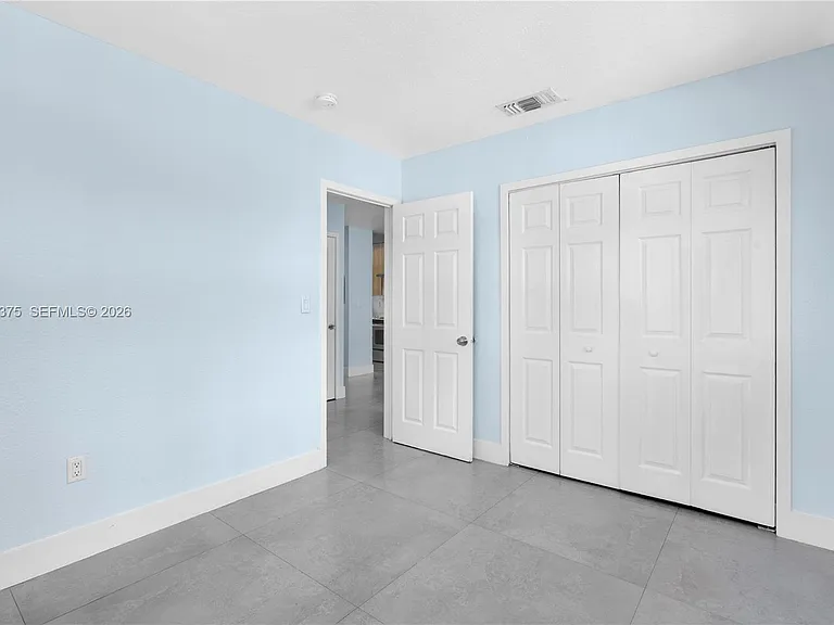 1250 SW 4th St #6 — Photo 16