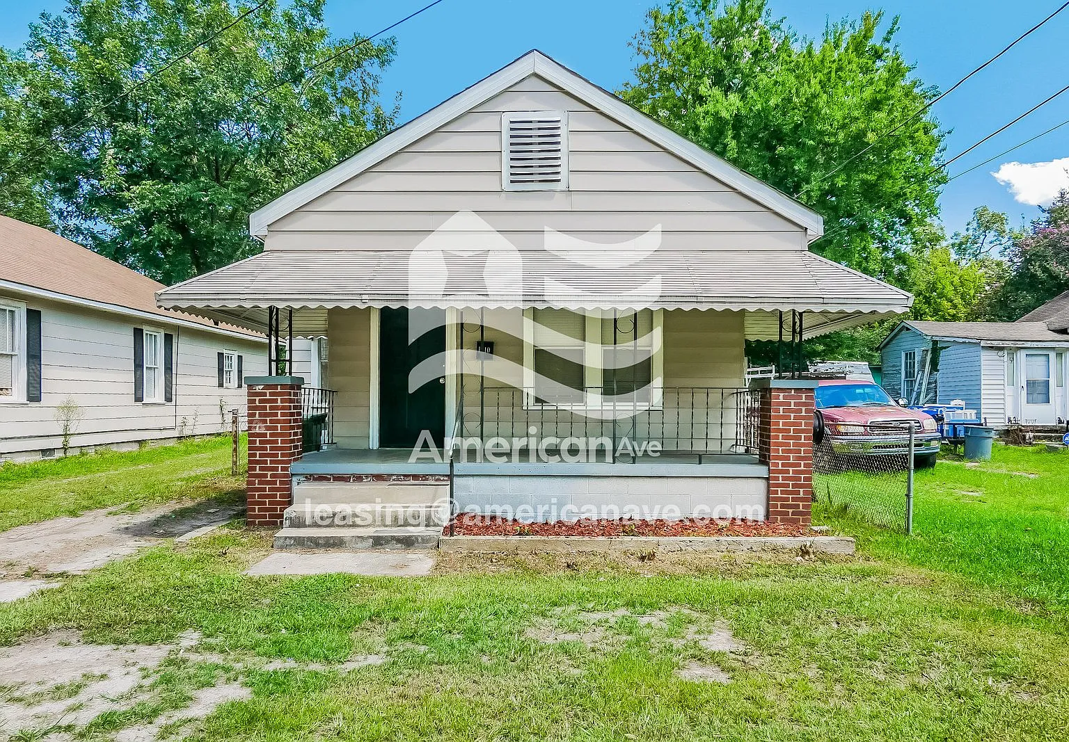 2 bed, 1.0 bath, 1056 sqft, $1,191 — Photo 1