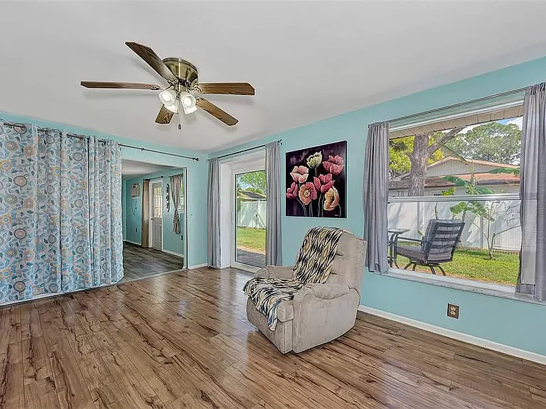 1329 Nantucket Rd — Photo 19