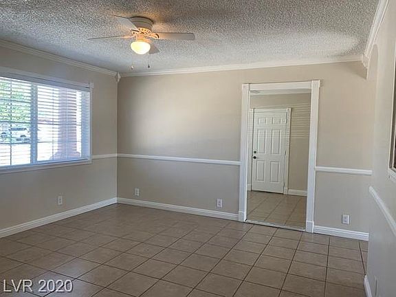 4th image of 1009 Slayton Dr