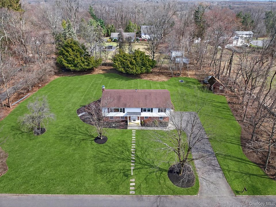 1st image of 8 Hampton Road