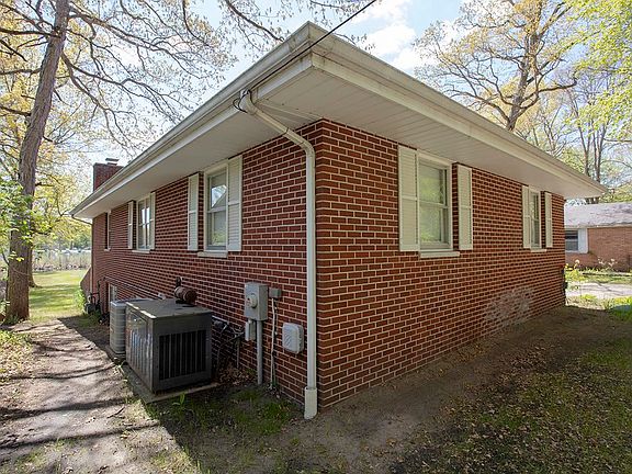2nd image of 25526 N Shore Dr