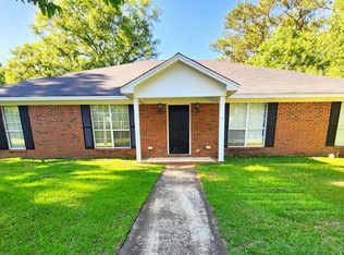 1911 Stuart Ave, Albany, GA 31707