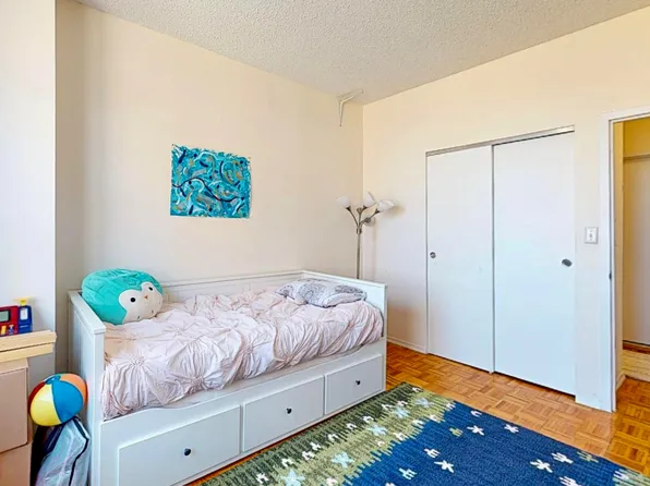 60 Oceana Drive West image 26 of 39