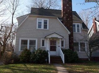 1240 Oxford Rd, Cleveland Heights, OH 44121