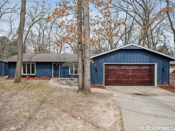 7269 Thorncrest Dr SE, Ada, MI 49301