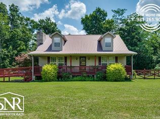 848 Hinds Chapel Rd, Jamestown, TN 38556