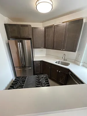 Rented by A&E Real Estate Management | media 19