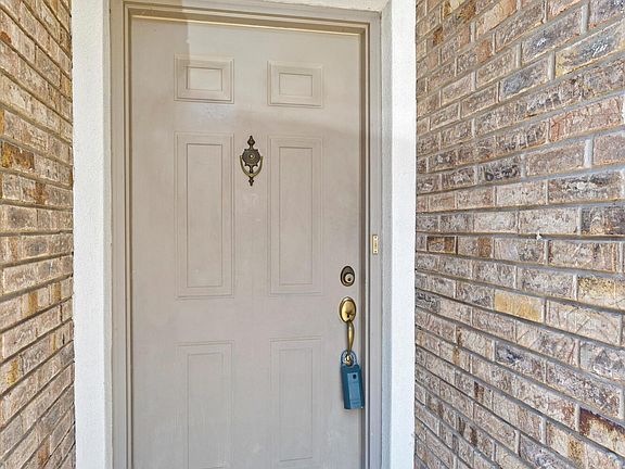 5th image of 6115 Amber Brook Dr