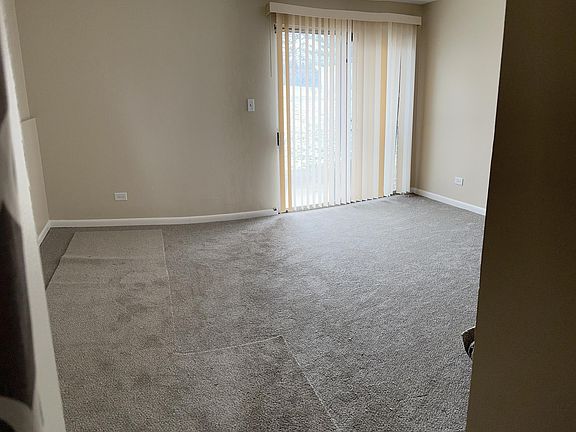 4th image of 319 N Edgelawn Dr