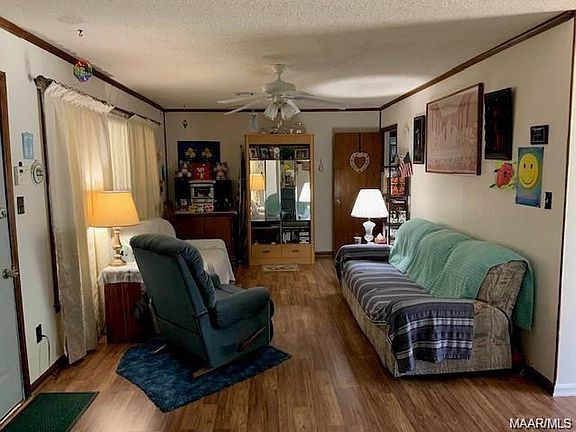 4th image of 5921 Pinebrook Dr