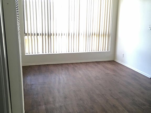 3rd image of 4217 Carlin Av 1 Bed1 Bath In Lynwood #27