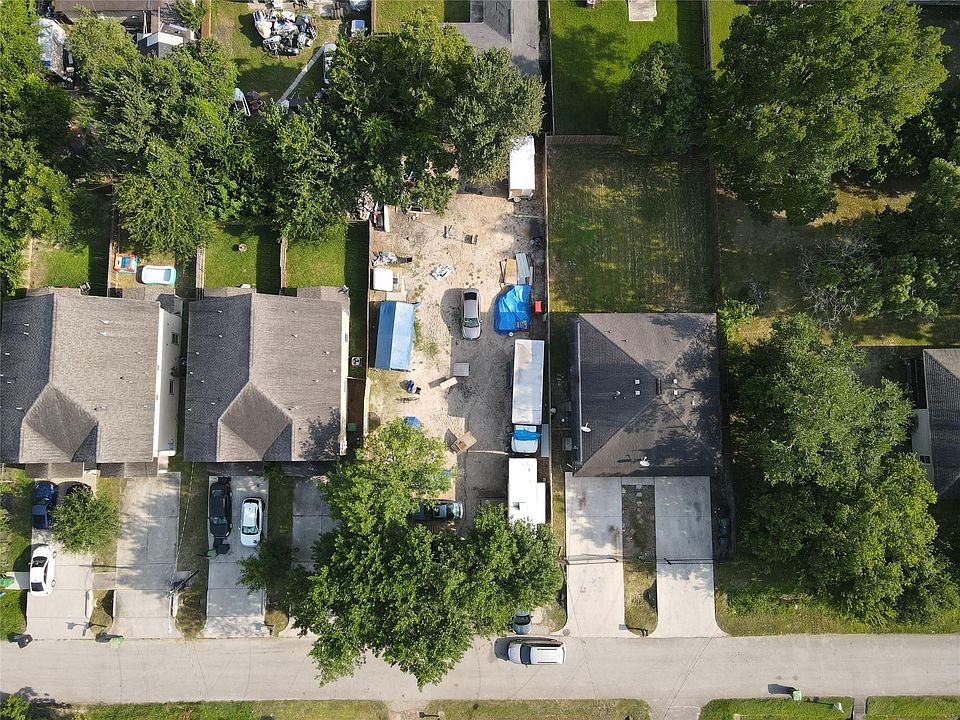 2nd image of 8130 Gallahad St