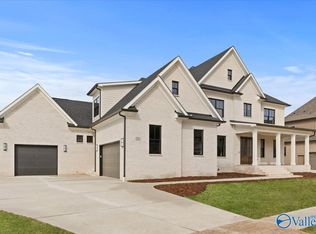 26 Taylors Brook Way, Gurley, AL 35748