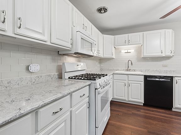 5th image of 6853 Saratoga Dr