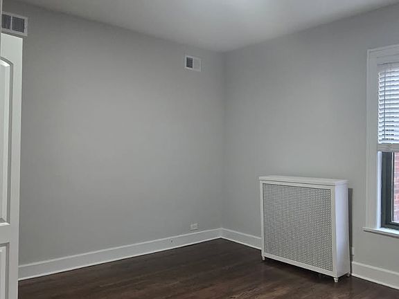 4th image of 5428-32 S Kimbark Ave #5428-2F