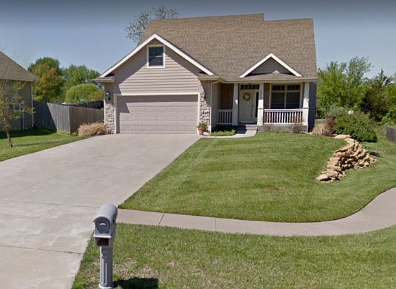 1st image of 2643 SE Flora Ct