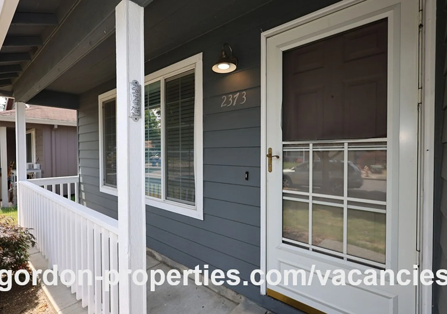 NW Stanley Ave - Gresham single level home with attached garage — Photo 3