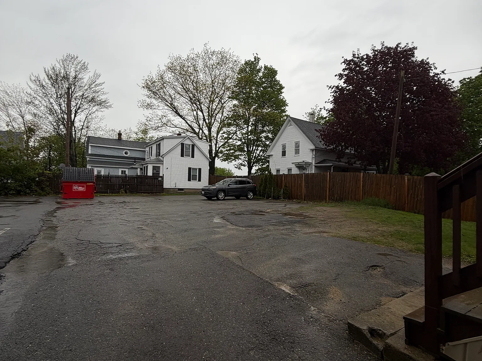 3 bed, 1100 sqft, $2,000 — Photo 2
