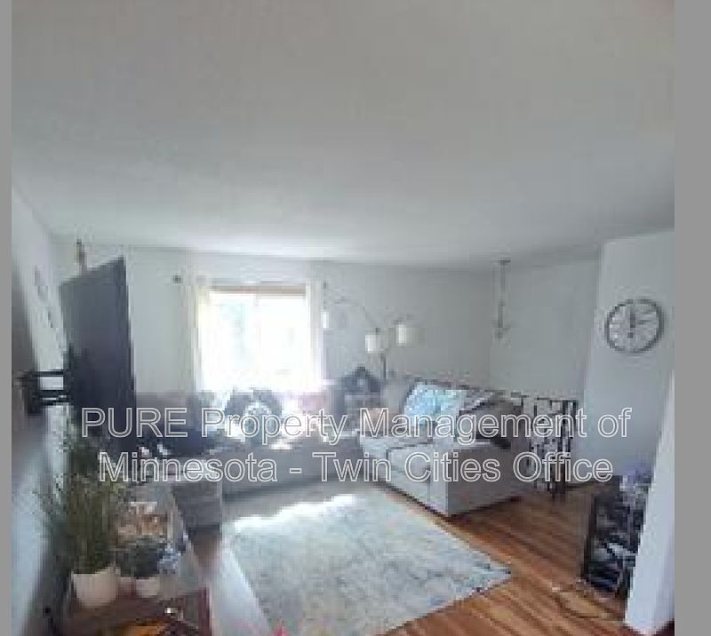 1st image of 10617 Grouse St NW
