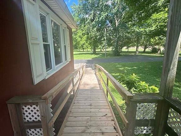 3rd image of 7229 E State Road 362