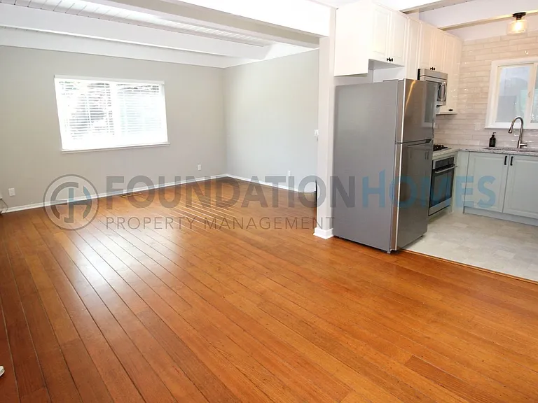 12 Perry Walk — Photo 4