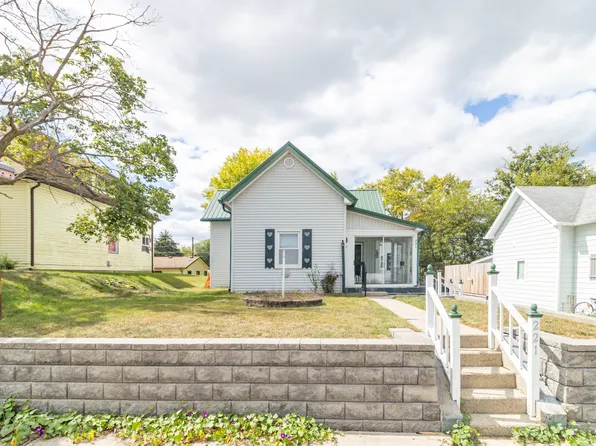 221 Meridian St, Shirley, IN 47384