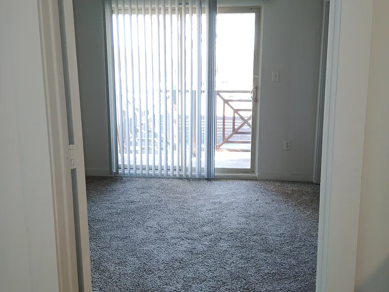 202-4115 San Jacinto St #201 — Photo 3