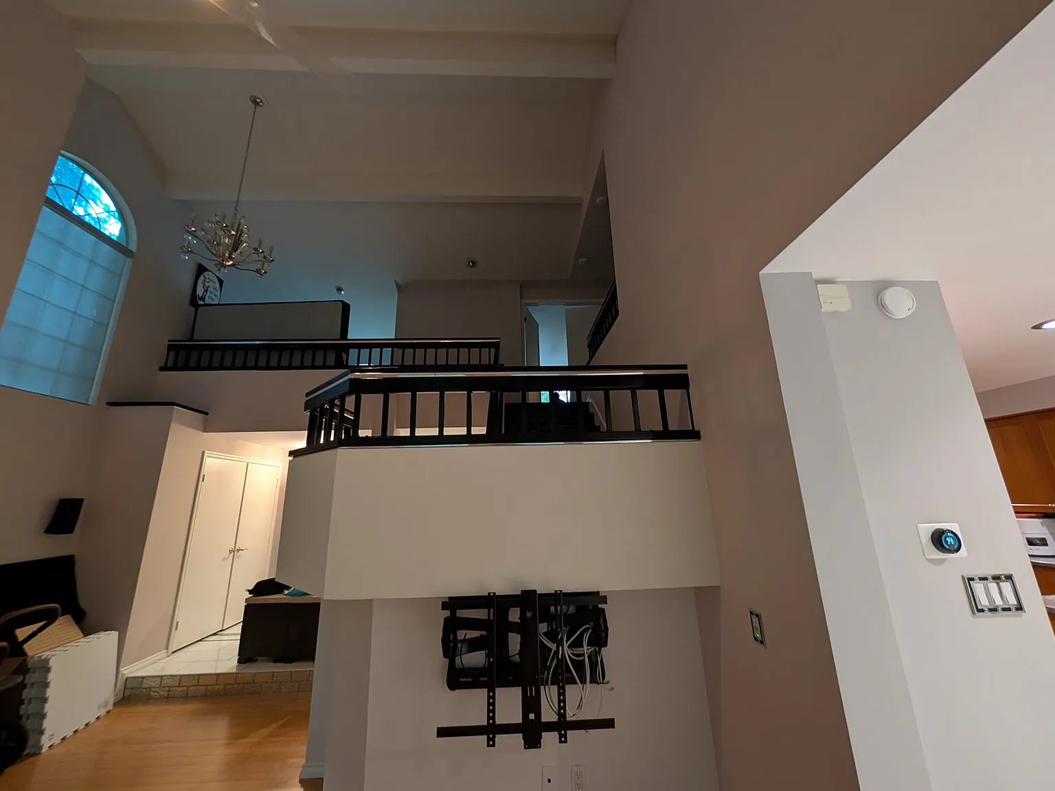 2 bed, 2.5 bath, 1740 sqft, $3,600 — Photo 4