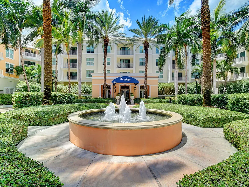 802 Windward Way #316