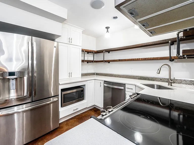 811 T St NW — Photo 15