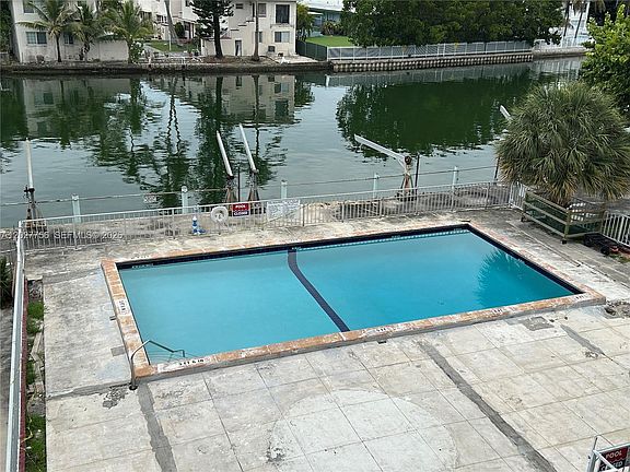 3rd image of 110 S Shore Dr APT 4E