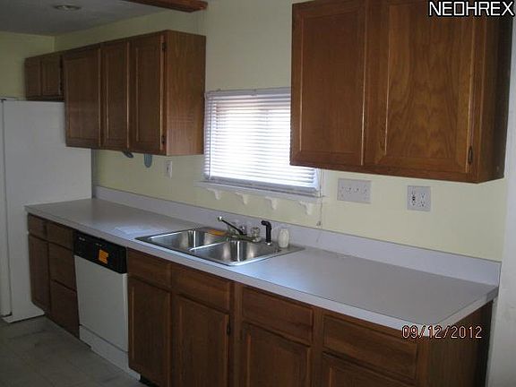 3rd image of 13930 Janell Dr