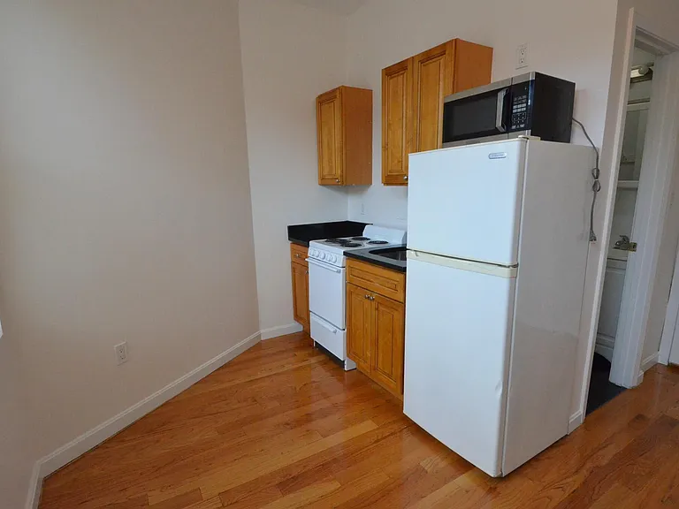 58 Westland Ave #27 — Photo 8