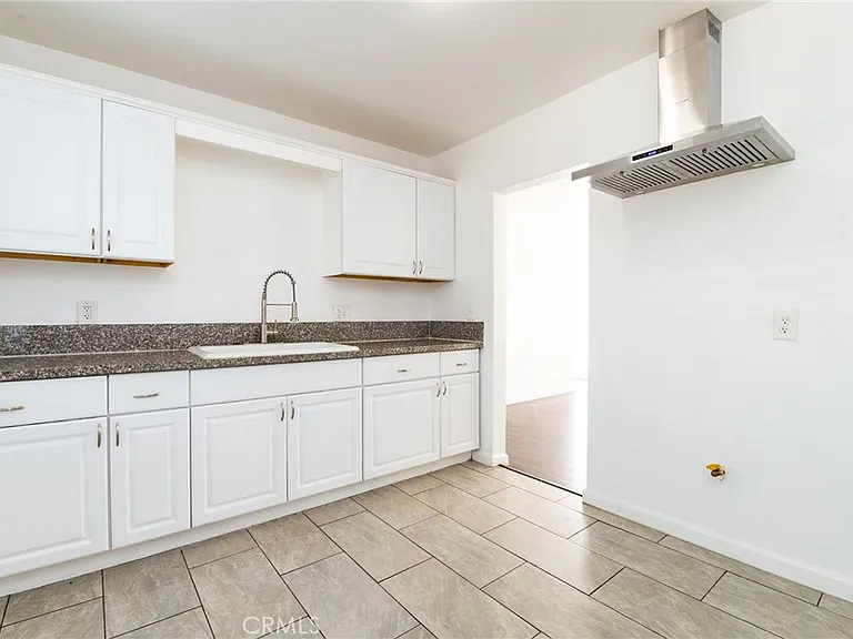 3249 W 134th St — Photo 5