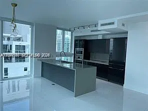 The Bondo (1080 Brickell) — Photo 2