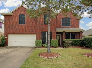 2111 Drake Falls Dr, Pearland, TX 77584