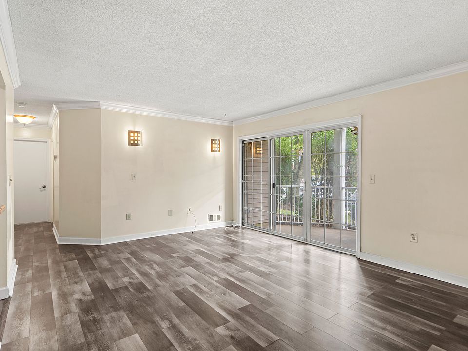 1st image of 24 Amberly Ct #0