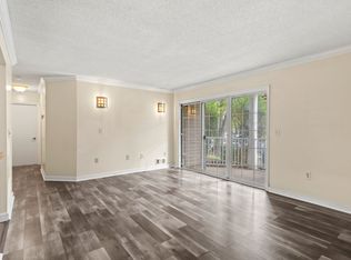 24 Amberly Ct #0, Franklin Park, NJ 08823