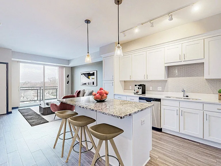 The Shoreham Apartments — Photo 42