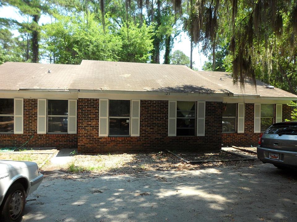 SAMPLE PHOTO OF DUPLEXES, FRONTS MAY VARY IN STYLE