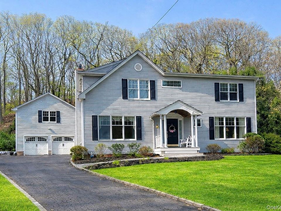 1st image of 251 Vineyard Road