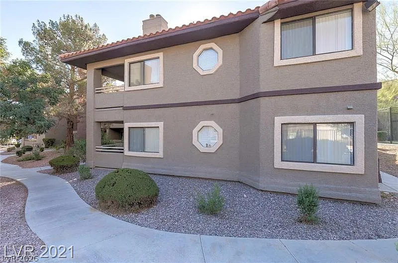 2 bed, 2.0 bath, 1091 sqft, $1,350 — Photo 2