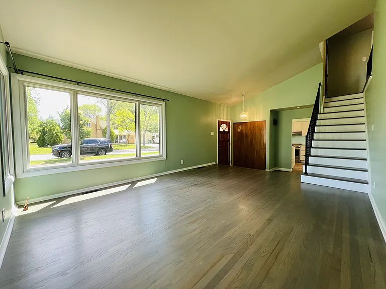 747 Jamaica Dr #1 — Photo 10