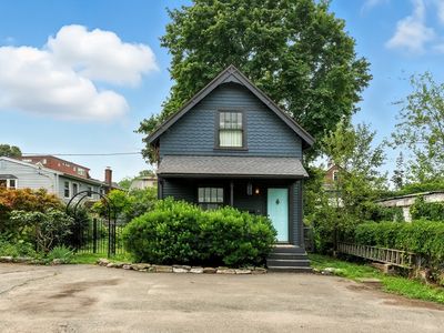 186 Washington St, Brighton, MA, 02135