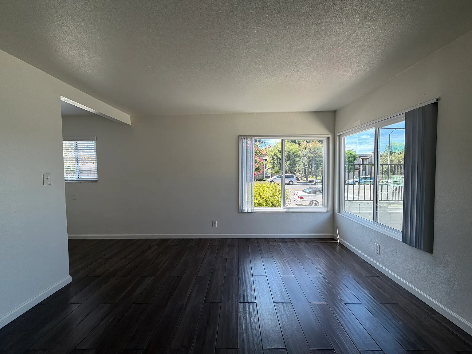 2 bed, 700 sqft, $1,950 — Photo 4