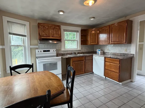 496 Humphrey St #1, Swampscott, MA 01907